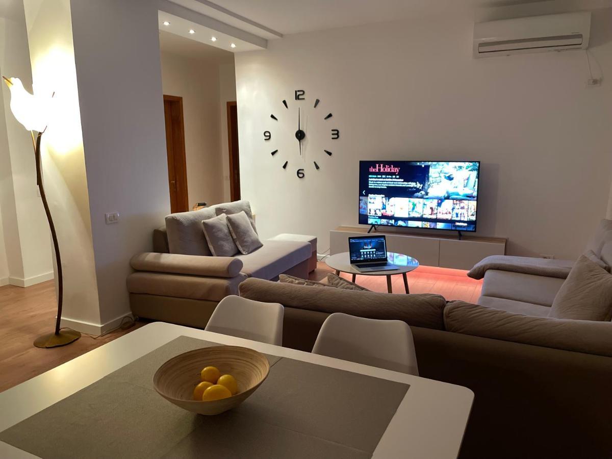 Proper Apartment 1 Тирана Экстерьер фото