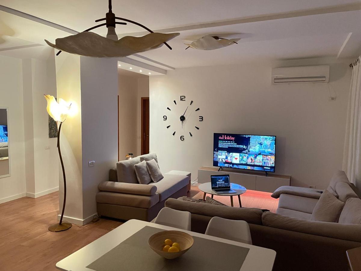 Proper Apartment 1 Тирана Экстерьер фото