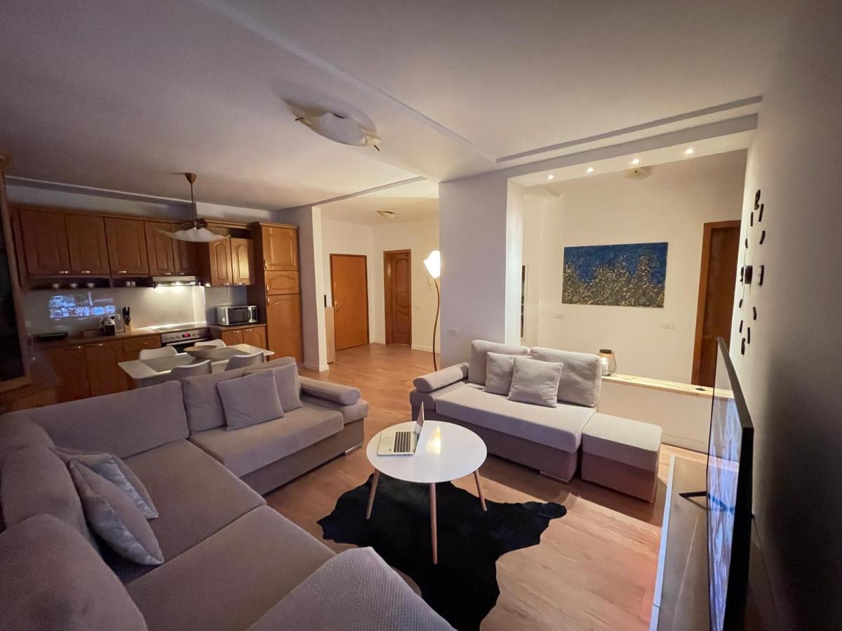 Proper Apartment 1 Тирана Экстерьер фото