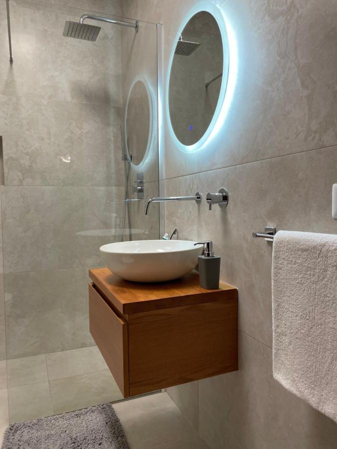 Proper Apartment 1 Тирана Экстерьер фото