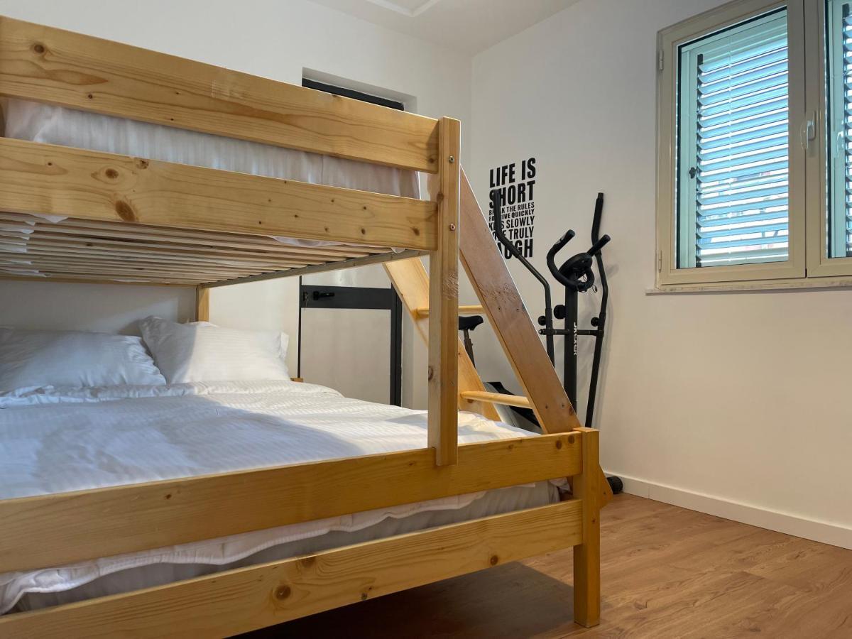 Proper Apartment 1 Тирана Экстерьер фото